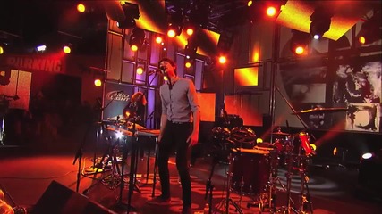 Gotye Performs Somebody That I Used to Know featuring Kimbra