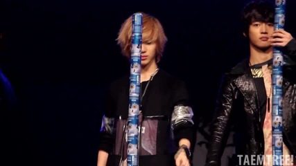 110220 - [fancam] Shinee Taemin piles up coffee cans #1 @ Santafe Special Event
