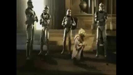 Funny - Yoda Break Dancing