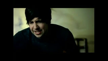 Simple Plan - Your Love Is A Lie [video]