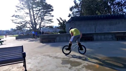 Паркур, трикове с велосипеди по улиците на Сан Франциско