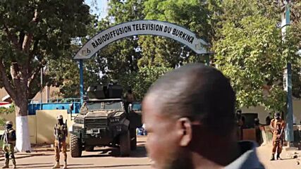 Burkina Faso: Military presence outside state broadcaster HQ as coup declared *PARTNER CONTENT*