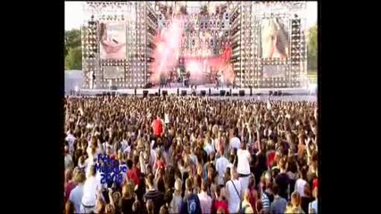 Nadiya & Enrique Iglesias - Tired Of Being Sorry (live @ Fete de la Musique - France 2 - 21.06.2008)