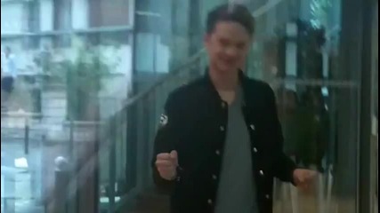 Conor Maynard танцува в Париж 5.09.2012