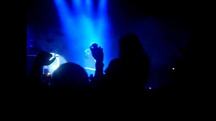 Limp Bizkit - Behind Blue Eyes (live in Sofia)