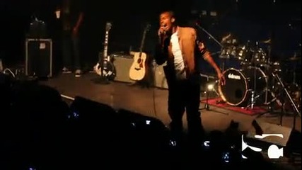 B.o.b - On Top Of The World *на живо в Лондон*