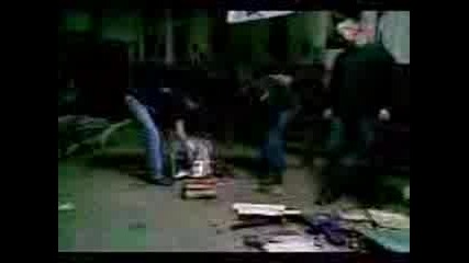 Как Се Поправят Компютри!!!.3gp