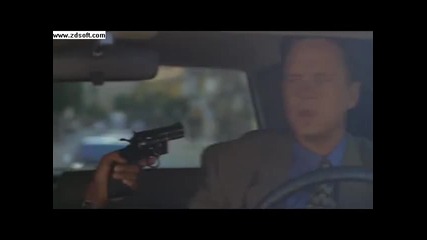 Обърка колата и човека! 