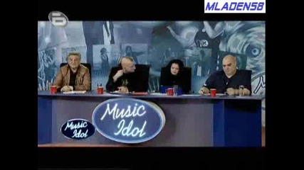 Music Idol 3 - Кастинг Скопие - На Участник Му Казват Да Играе Баскетбол Вместо Да Пее