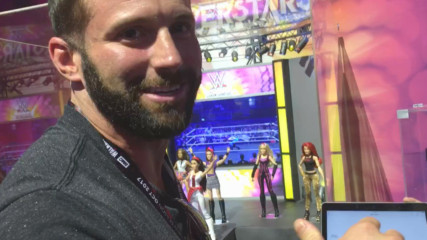 Zack Ryder gets a big surprise at San Diego Comic-Con International: WWE Unboxed with Zack Ryder