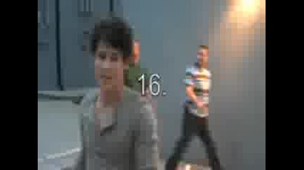 Nick Jonas- Basketball Extraordinaire