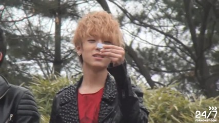 [24 7] 120304 Sbs I wanna stand under your rainbow umbrella_