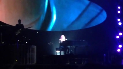 Прекрасната!!! Demi Lovato -warrior - Neon Lights Tour Vancouver