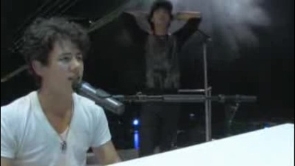 Jonas Brothers - Fly With Me - Official Music Video
