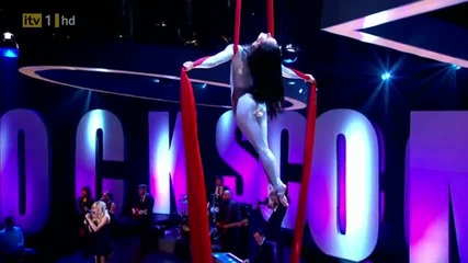 Pixie Lott - Gravity ( Comedy Rocks Live ) 