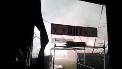 Ужасяващи кадри от бурята по време на концерта " Pukkelpop "