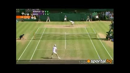 Рафаел Надал победи Томаш Бердих 6:3, 7:5, 6:4 и спечели за 2ри път Уимбълдън в кариерата си. 2010г. 