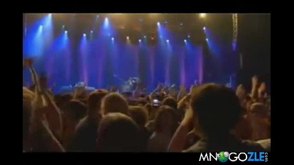 Foo Fighters гонят хулиган от концерта си