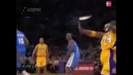 Kobe Bryant Throws Down the Long Alley - Oop Pass
