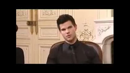 Kristen Stewart & Taylor Launter Paris Interview