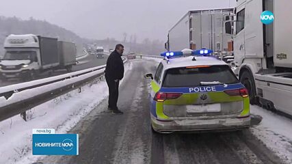 Оранжев код в Бургаско, сняг вали на територията на цялата област