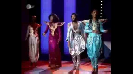 22 Boney M - I See A Boat On The River