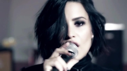 Fall Out Boy ft. Demi Lovato - Irresistible (официално видео)