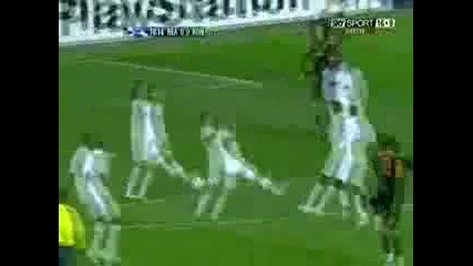 Alberto Aquilani il tiro impossibile in real madrid - As Roma