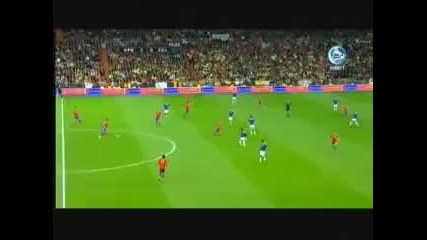 Невъзможен пропуск на David Villa 