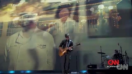 Miley Cyrus performing _the Climb_ at _cnn Heroes_ (11th December)