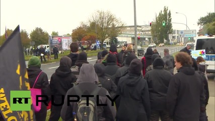 Germany: Refugee train re-routed due to far-right rally at Berlin airport
