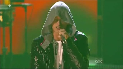 Eminem - Crack a Bottle with 50 Cent & Forever ( American Music Awards 2009 ) ( High Definition ) 