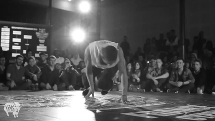 Red Bull Bc One Cypher France 2012 Official