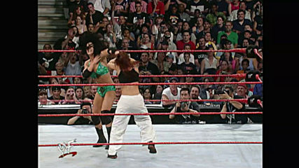 Chyna vs. Lita – Women’s Title Match: WWE Judgment Day 2001 (Full Match)