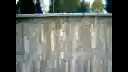 paza4 i dete koeto 4ypi plo4ki na Ndk Sevlievo {gonka}