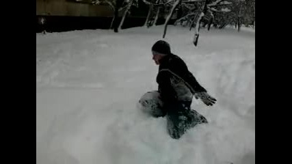 Йоан се мята по снега