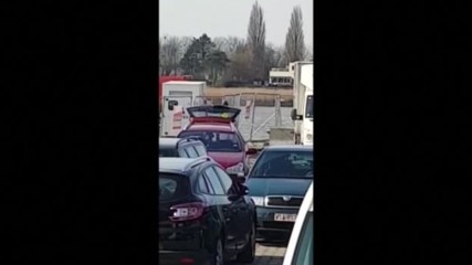 Шофьор се опита да прегази пешеходци в Белгия