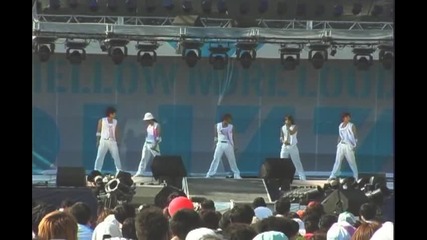 Tvxq - Somebody To Love (2005 A-nation)
