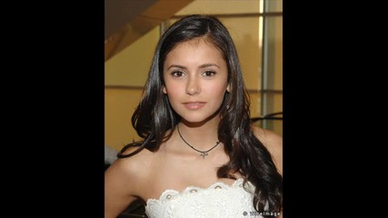 Nina Dobrev