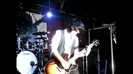 Three Days Grace Break - Live 2009 