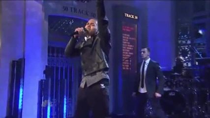 Chris Brown - Yeah x3 ( Snl Performance) 
