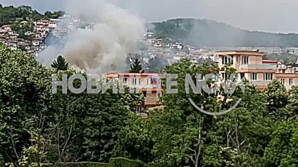 "Моята новина": Стара къща горя в центъра на Велико Търново