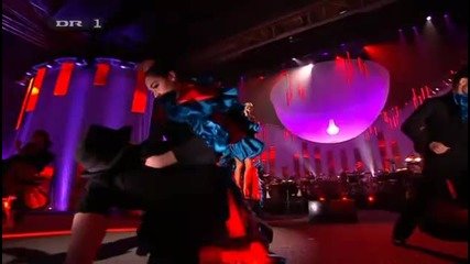 Medina - Ensom ( Live @ Drs Juleshow 2010) 