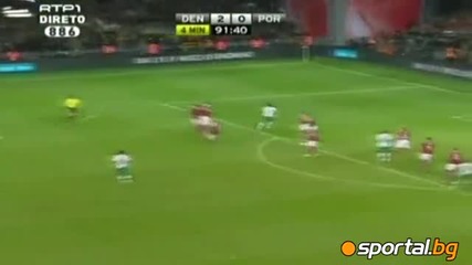 Дания изненадващо треснаха Португалия за първото място 11.10.2011г. с 2:1