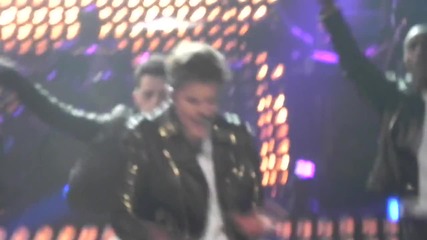 Justin Bieber Baby Apollo Theatre Nyc