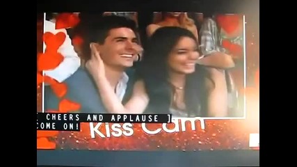 Zanessa Mtv Kiss Cam 