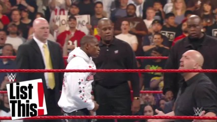 7 Superestrellas que se rompieron la cara en el ring: WWE List This!