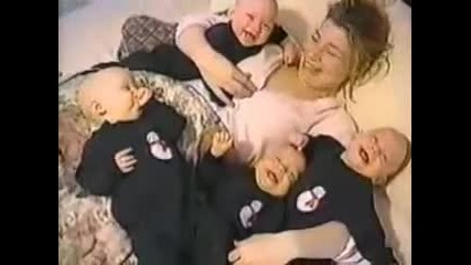 Смеещи се бебоци 