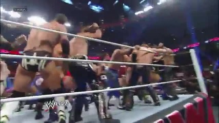Суперзвезди се сбиват преди Royal Rumble 2013