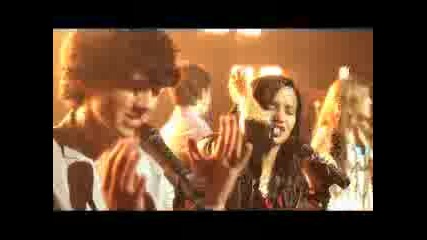 Disney Stars For Change - Send It On